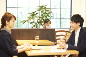 彼氏がモテすぎて心配なあなたへのアドバイス