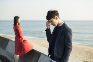 彼氏がドン引きしてしまう女性の行動