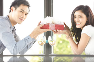 記念日を大切にしてほしいと彼に伝える方法